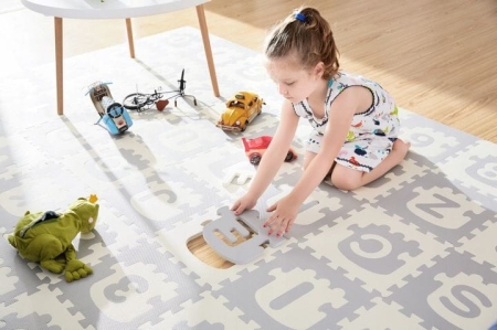 Gruba mata piankowa dla dziecka, 36 elementów, 30 x 30 cm, literki