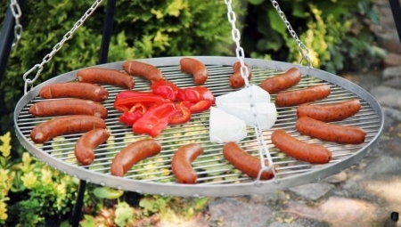 Grill na trójnogu z kołowrotkiem 180 cm, TRIVO, ruszt stal nierdzewna, 80 cm